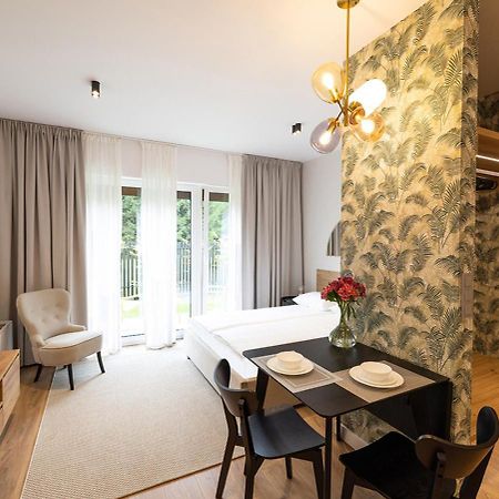B85 Suites Варшава Екстериор снимка