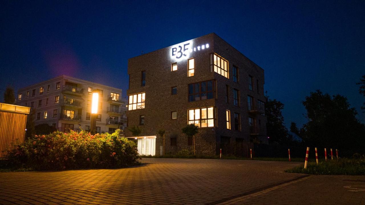 B85 Suites Варшава Екстериор снимка