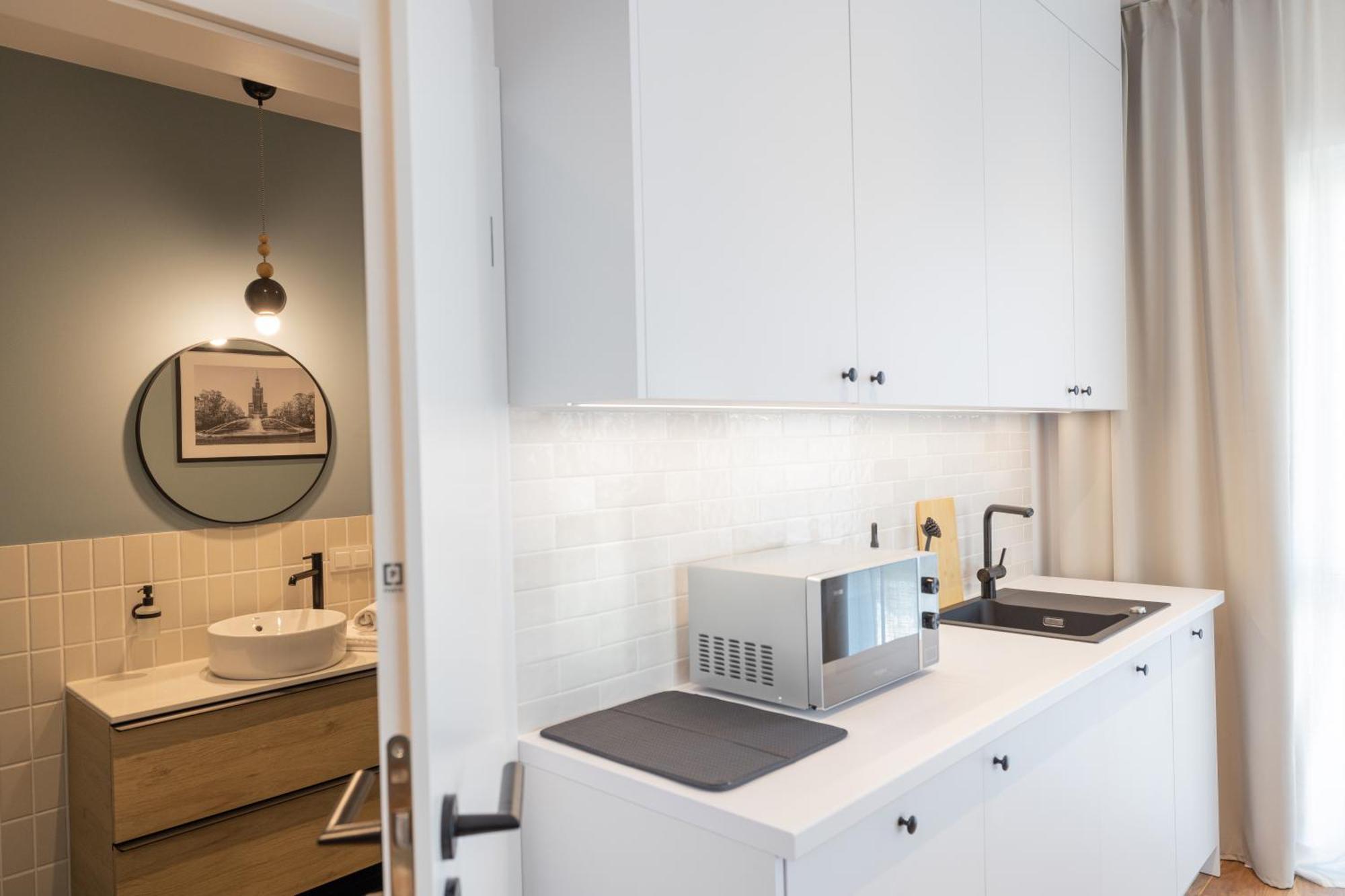 B85 Suites Варшава Екстериор снимка