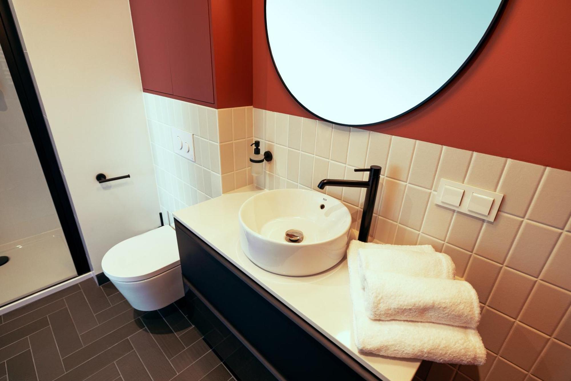 B85 Suites Варшава Екстериор снимка